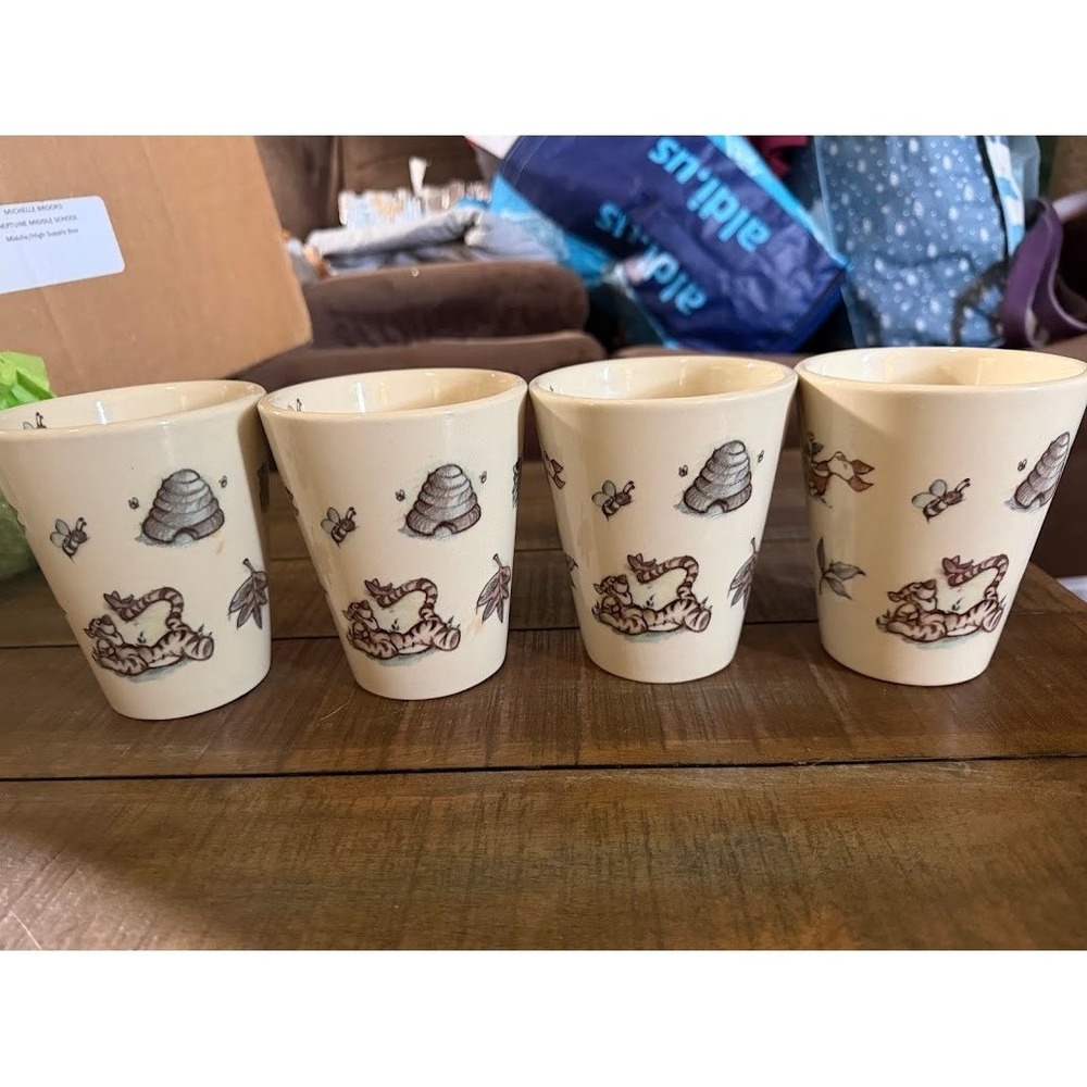 Disney Winnie the Pooh Tigger Eeyore Stoneware Mug Set of 4 Cream Beehive Sketch